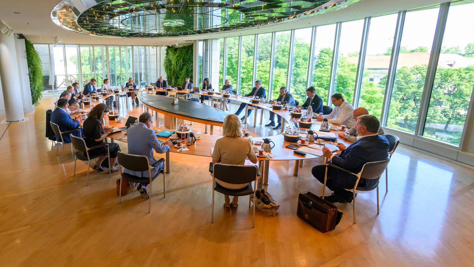 Das Kabinett befasst sich im Schwerpunkt mit Wissenschaftsthemen.