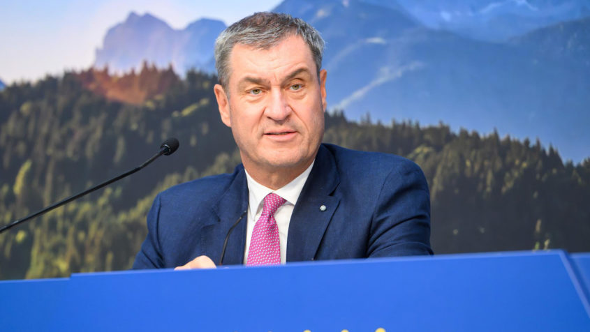 Über die wesentlichen Ergebnisse der Kabinettssitzung informiert ...