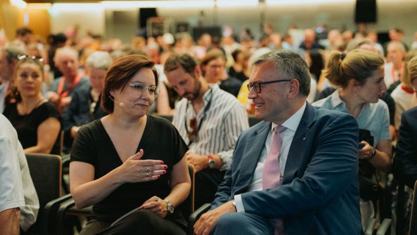 Im Gespräch: Die CEO und Sprecherin des Gesamtvorstands der ...
