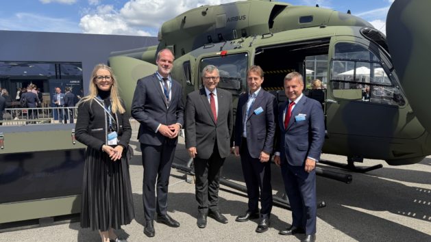 Staatsminister Dr. Florian Herrmann besucht die Internationale Luft- und Raumfahrtausstellung ILA in Berlin.