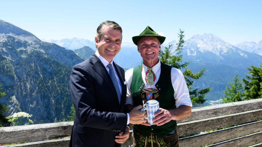 Europaminister Eric Beißwenger (links) und der Erste Bürgermeister ...