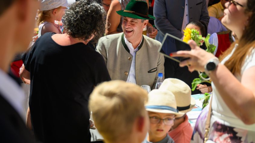 Ministerpr&auml;sident Dr. Markus S&ouml;der beim Jubil&auml;um 900 Jahre Rimpar.