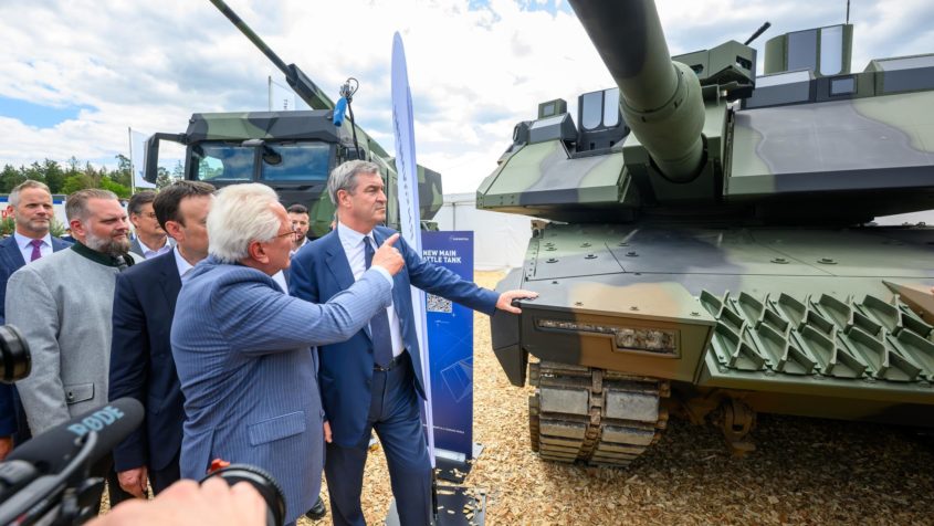 Der Vorstandsvorsitzende der Rheinmetall AG, Armin Papperger, ...