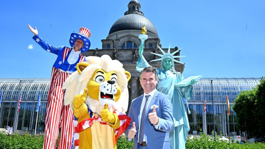 Bayerns Staatsminister für Europaangelegenheiten und Internationales, ...